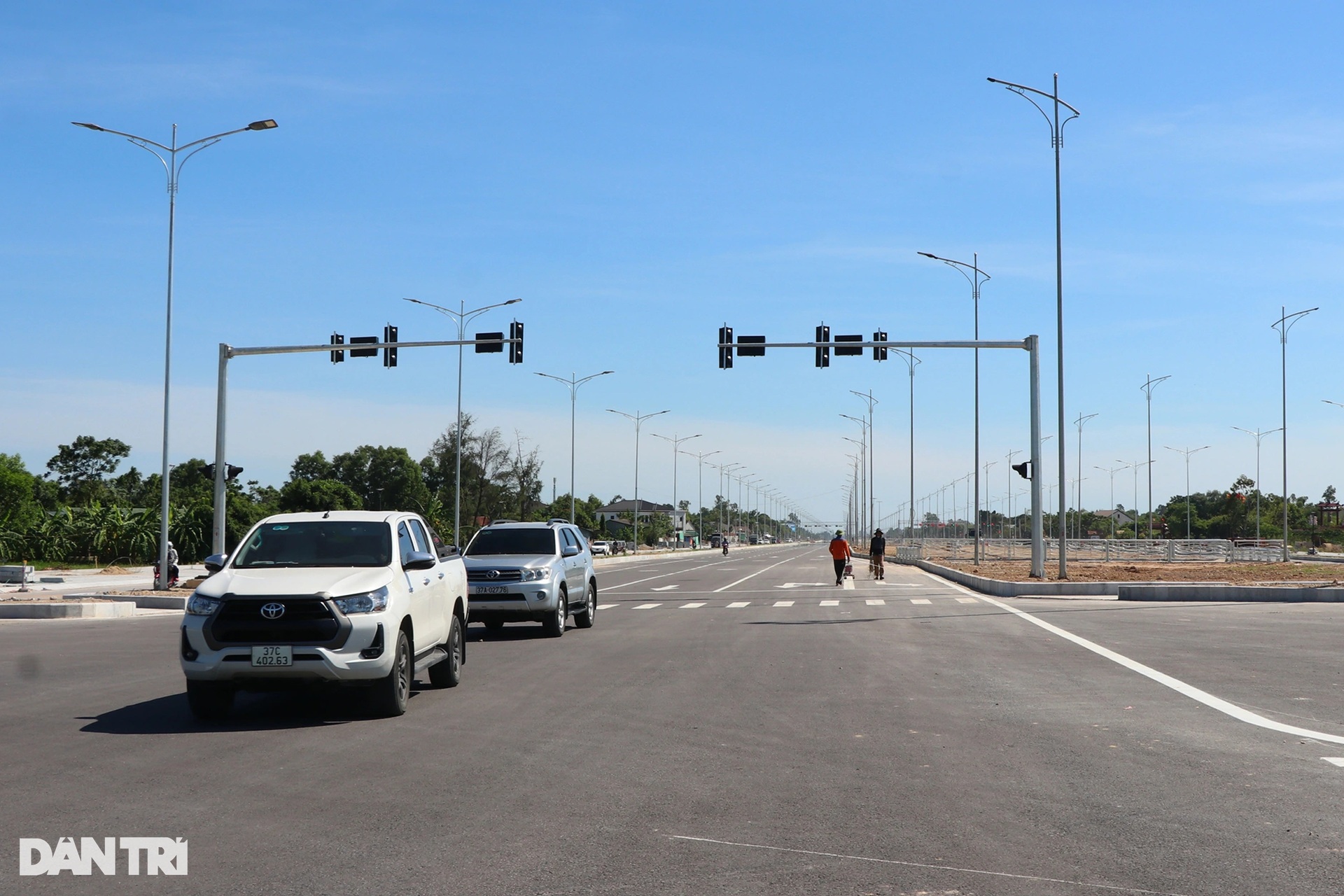 Diện mạo con đường hơn 2.800 tỷ đồng, rộng nhất Nghệ An - 3 Diện mạo con đường hơn 2.800 tỷ đồng, rộng nhất Nghệ An - 3