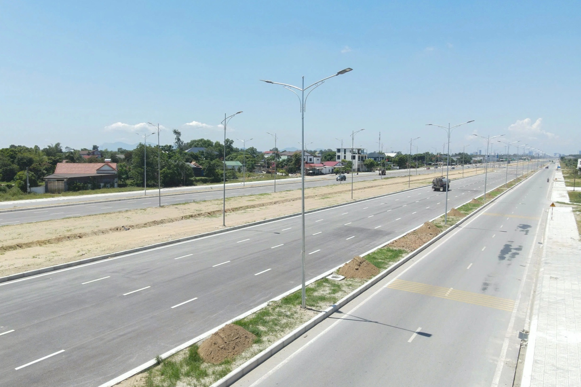 Diện mạo con đường hơn 2.800 tỷ đồng, rộng nhất Nghệ An - 7