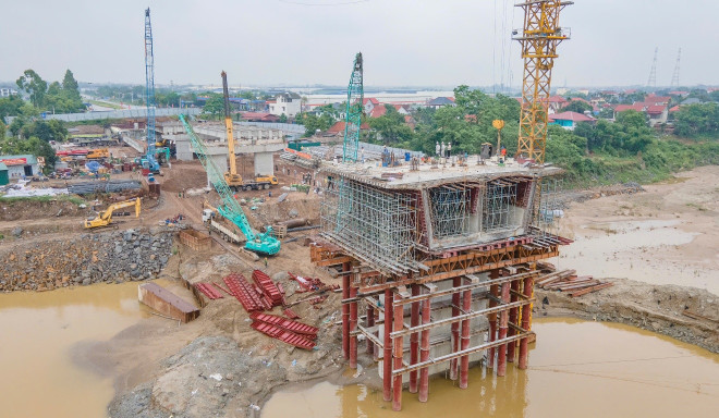 Cầu Phong Châu mới: Nhiều hạng mục rút ngắn tiến độ, về đích đầu tháng 10