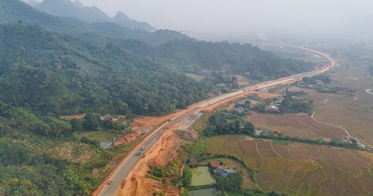 Phấn đấu đưa tuyến cao tốc hàng chục nghìn tỷ tại tỉnh là ‘địa đầu Tổ quốc’ về đích vào 30/4